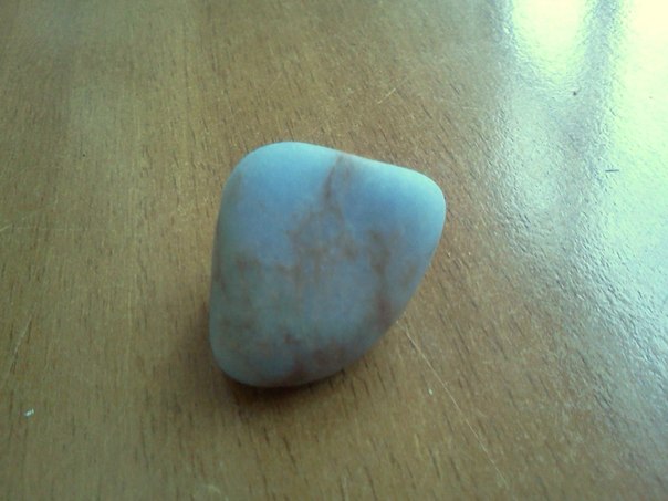 Энергия камней № 68 Ангидрит (окатанный камень) фото, обсуждение